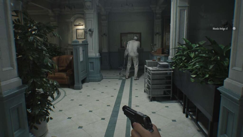 Joguei boa parte em terceira pessoa, porque prefiro assim